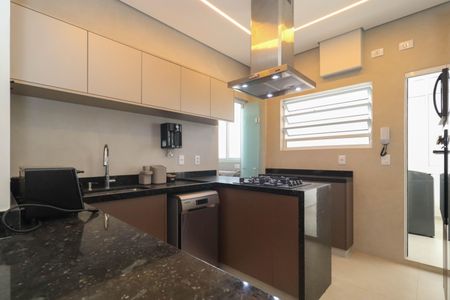 Apartamento à venda com 103m², 2 quartos e 1 vaga Apartamento à venda com 103m², 2 quartos e 1 vagaCozinha