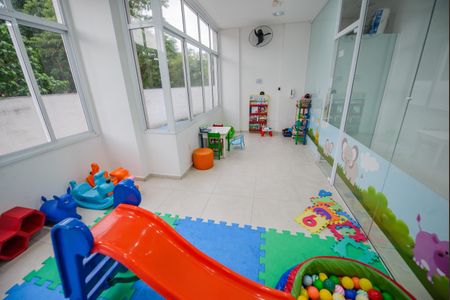 Apartamento para alugar com 69m², 3 quartos e 2 vagas Apartamento para alugar com 69m², 3 quartos e 2 vagasÁrea comum - Brinquedoteca