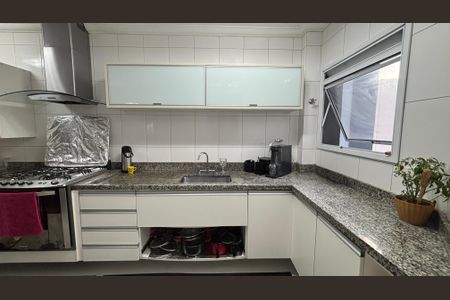 Apartamento à venda com 105m², 3 quartos e 3 vagasCozinha