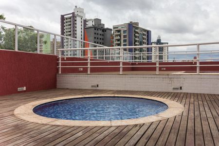 Apartamento à venda com 105m², 3 quartos e 3 vagasPiscina