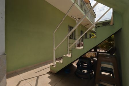 Casa para alugar com 95m², 2 quartos e 1 vagaQuintal