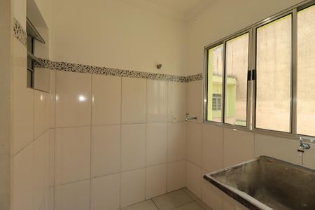 Casa para alugar com 95m², 2 quartos e 1 vagaÁrea de Serviço