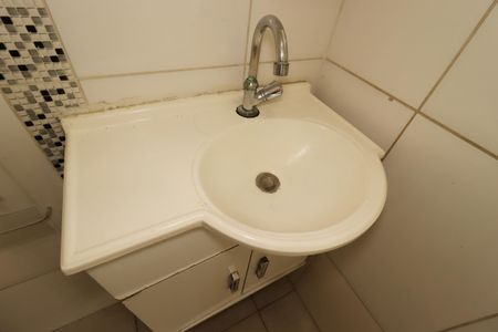 Casa para alugar com 95m², 2 quartos e 1 vagaBanheiro - Pia