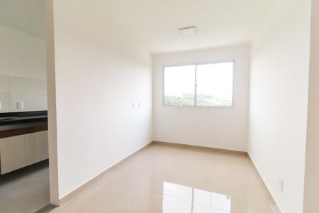 Sala de apartamento para alugar com 2 quartos, 45m² em Colônia (zona Leste), São Paulo