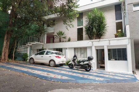 Casa à venda com 4 quartos, 369m² em Pompeia, São Paulo