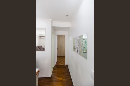 Apartamento à venda com 72m², 3 quartos e 2 vagasCorredor