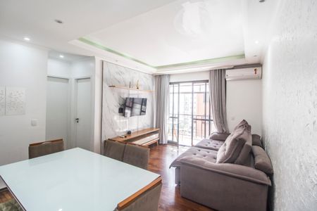 Sala  de apartamento à venda com 3 quartos, 72m² em Alphaville, Barueri