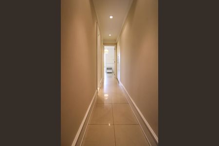 Apartamento para alugar com 216m², 3 quartos e 3 vagasCorredor