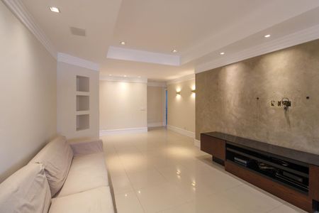 Apartamento para alugar com 216m², 3 quartos e 3 vagasSala 