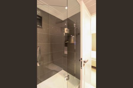 Apartamento para alugar com 216m², 3 quartos e 3 vagasBanheiro Suíte 2