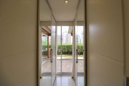 Apartamento para alugar com 216m², 3 quartos e 3 vagasCloset Quarto 