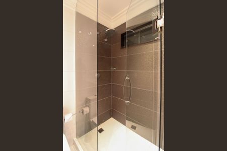 Apartamento para alugar com 216m², 3 quartos e 3 vagasBanheiro Suíte 2