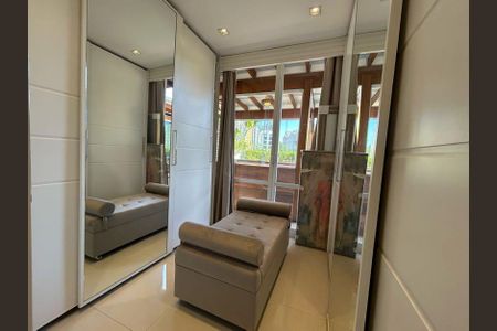 Apartamento para alugar com 216m², 2 quartos e 3 vagasCloset 