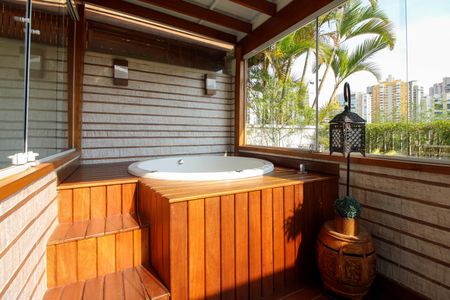 Apartamento para alugar com 216m², 3 quartos e 3 vagasHidromassagem