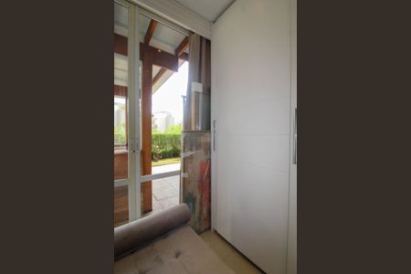 Apartamento para alugar com 216m², 3 quartos e 3 vagasCloset Suíte 2