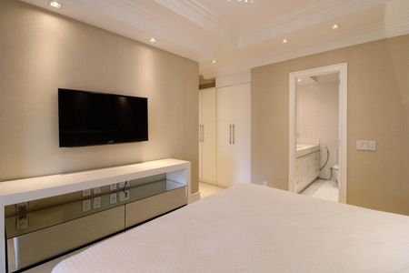 Apartamento para alugar com 216m², 3 quartos e 3 vagasSuíte 2