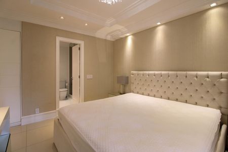 Apartamento para alugar com 216m², 3 quartos e 3 vagasSuíte 2