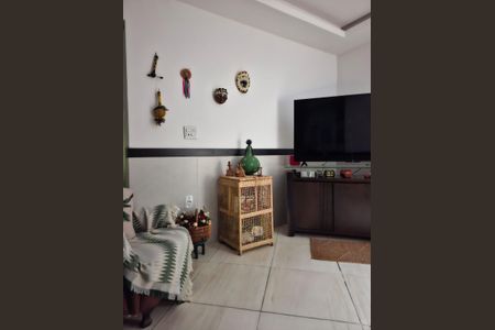 Sala de casa de condomínio para alugar com 2 quartos, 120m² em Ilha de Guaratiba, Rio de Janeiro