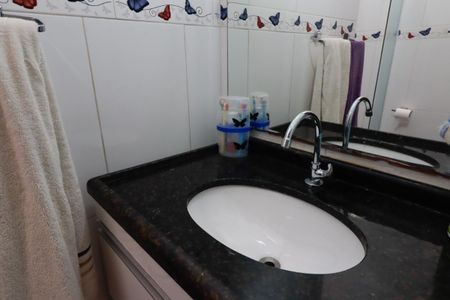 Casa de condomínio à venda com 100m², 2 quartos e 1 vagaBanheiro