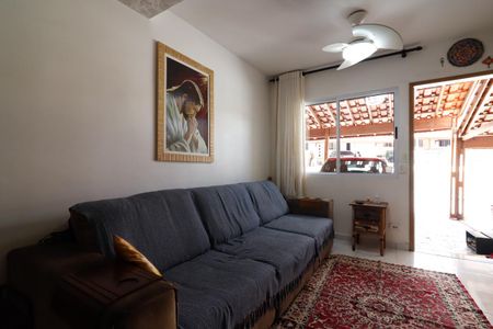 Casa de condomínio à venda com 100m², 2 quartos e 1 vagaSala