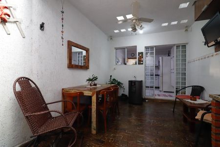 Casa de condomínio à venda com 100m², 2 quartos e 1 vagaEspaço Gourmet