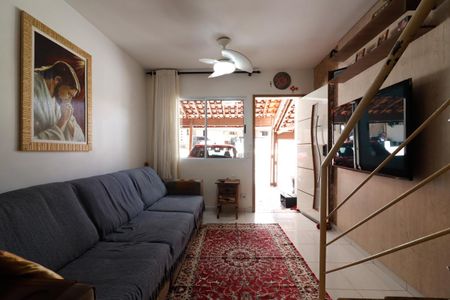 Sala de casa de condomínio à venda com 2 quartos, 100m² em Jardim Danfer, São Paulo