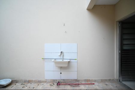 Casa para alugar com 27m², 1 quarto e 1 vagaÁrea de Serviço/Garagem