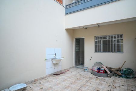 Casa para alugar com 27m², 1 quarto e 1 vagaÁrea de Serviço/Garagem