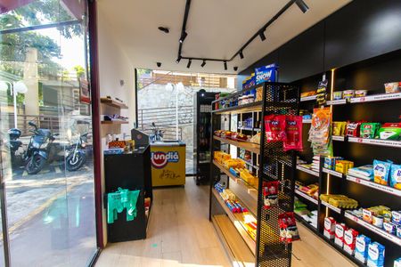 Apartamento à venda com 42m², 2 quartos e sem vagaMini Mercado