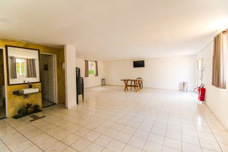 Apartamento à venda com 42m², 2 quartos e sem vagaÁrea comum - Salão de festas