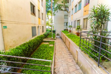 Apartamento à venda com 42m², 2 quartos e sem vagaÁrea comum