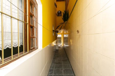 Casa para alugar com 200m², 3 quartos e 2 vagasCorredor 