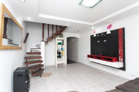 Sala de casa à venda com 3 quartos, 200m² em Conjunto Habitacional Aguia de Haia, São Paulo