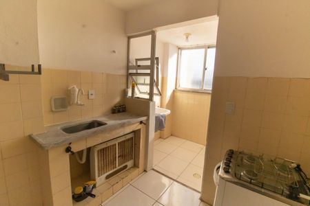 Apartamento à venda com 65m², 2 quartos e 1 vaga Apartamento à venda com 65m², 2 quartos e 1 vagaCozinha e Área de Serviço
