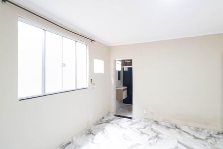 Quarto 2 de casa para alugar com 2 quartos, 120m² em Paciência, Rio de Janeiro