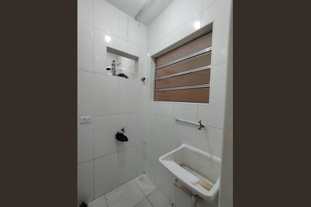 Área de Serviço de casa para alugar com 1 quarto, 27m² em Sacoma, São Paulo