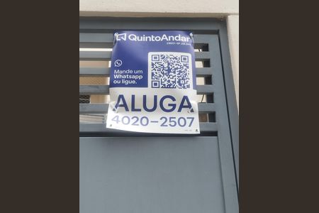 Placa de casa para alugar com 1 quarto, 27m² em Sacoma, São Paulo