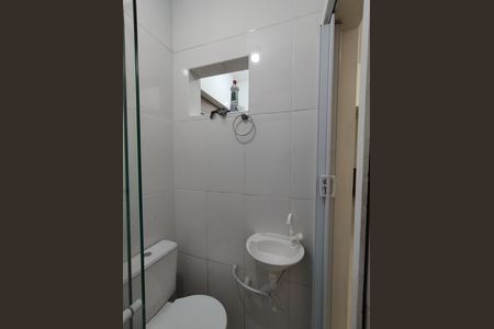 Banheiro - torneira de casa para alugar com 1 quarto, 27m² em Sacoma, São Paulo