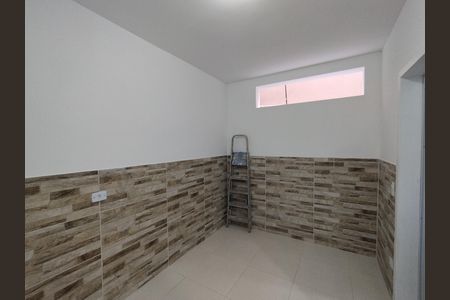 Quarto de casa para alugar com 1 quarto, 27m² em Sacoma, São Paulo