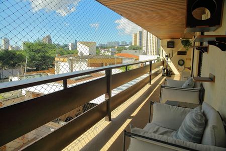 Casa à venda com 460m², 6 quartos e 4 vagasVaranda das suítes - 2,3,4 e 6 