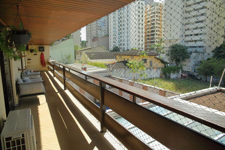 Casa à venda com 460m², 6 quartos e 4 vagasVaranda das suítes - 2,3,4 e 6 