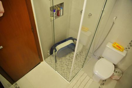 Casa à venda com 460m², 6 quartos e 4 vagasBanheiro Suíte 2 