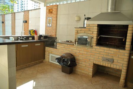 Casa à venda com 460m², 6 quartos e 4 vagasÁrea de convivência /Churrasco 