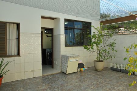 Casa à venda com 460m², 6 quartos e 4 vagasÁrea de Serviço