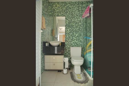 Casa à venda com 460m², 6 quartos e 4 vagasBanheiro da Piscina/convivência 