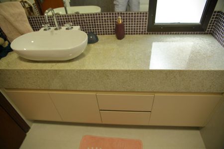 Casa à venda com 460m², 6 quartos e 4 vagasBanheiro Suíte 3 