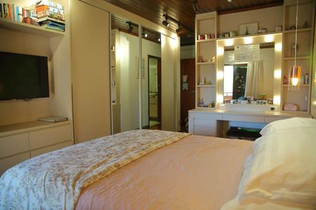 Casa à venda com 460m², 6 quartos e 4 vagasSuíte 3 