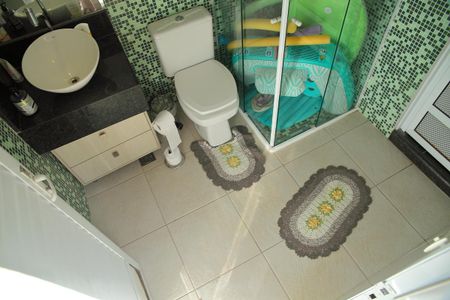 Casa à venda com 460m², 6 quartos e 4 vagasBanheiro da Piscina/convivência 