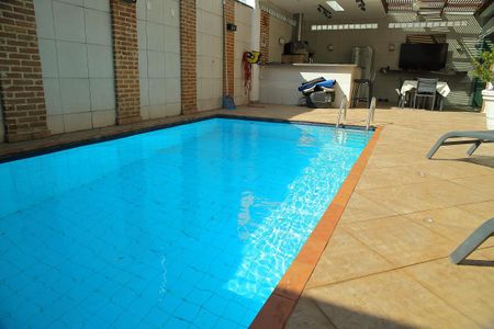 Casa à venda com 460m², 6 quartos e 4 vagasPiscina