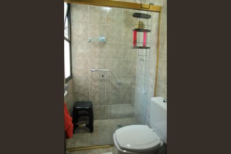 Casa à venda com 460m², 6 quartos e 4 vagasBanheiro de serviço